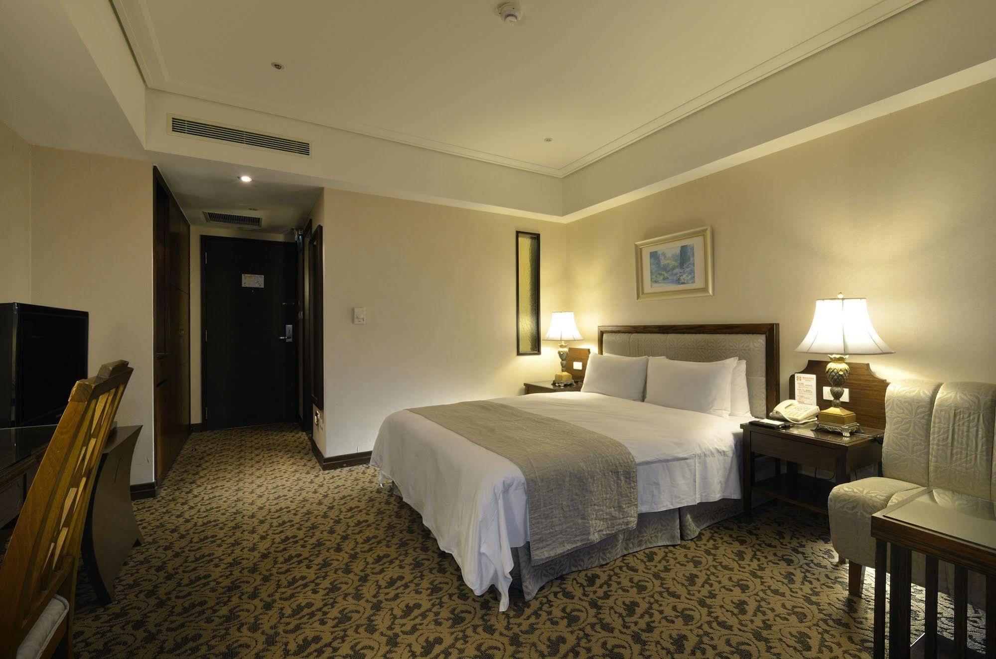 Hotel Regalees Tamsui Ngoại thất bức ảnh