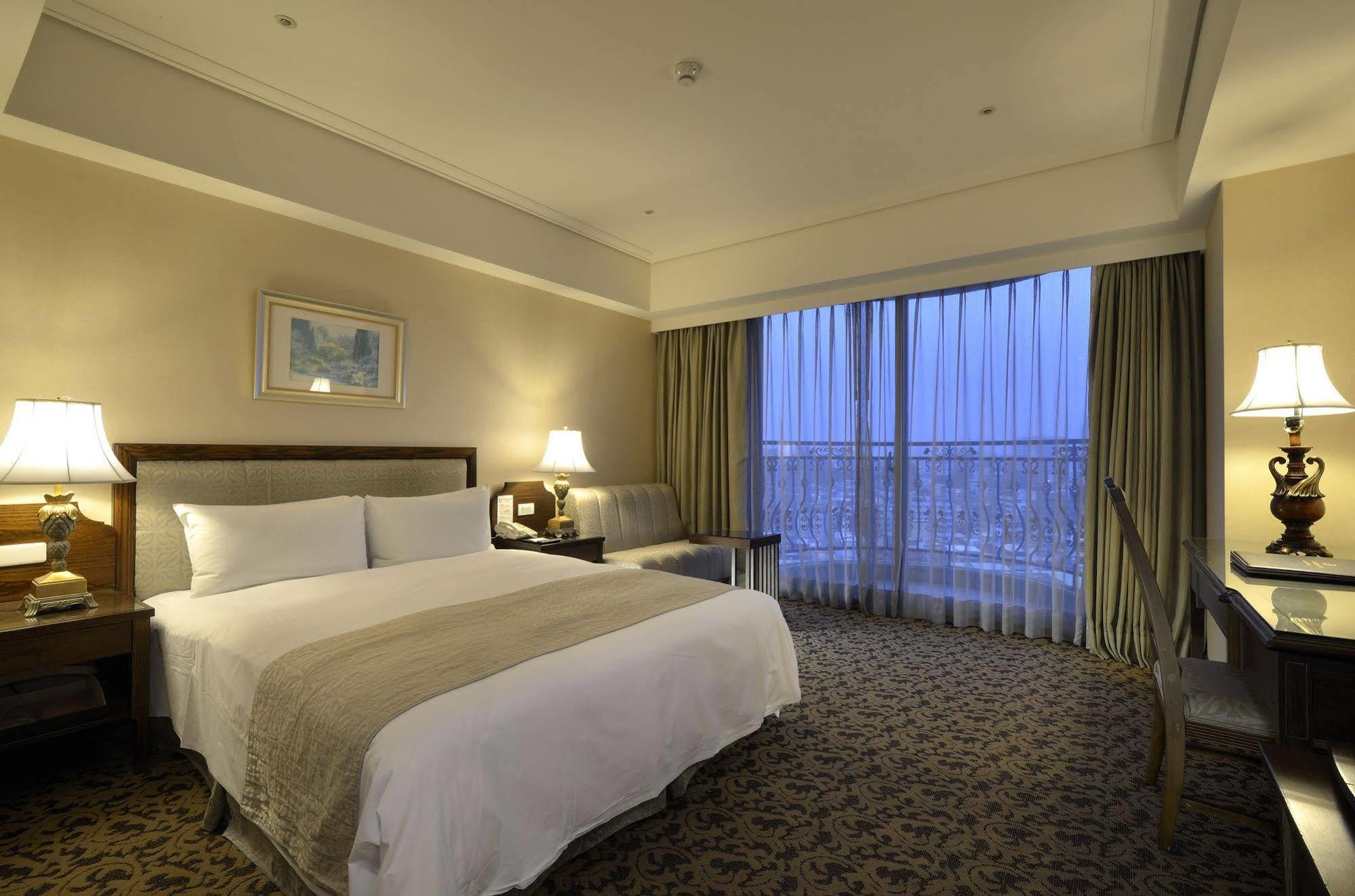 Hotel Regalees Tamsui Ngoại thất bức ảnh